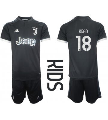 Juventus Moise Kean #18 Tredje Kläder Barn 2023-24 Kortärmad (+ Korta byxor)